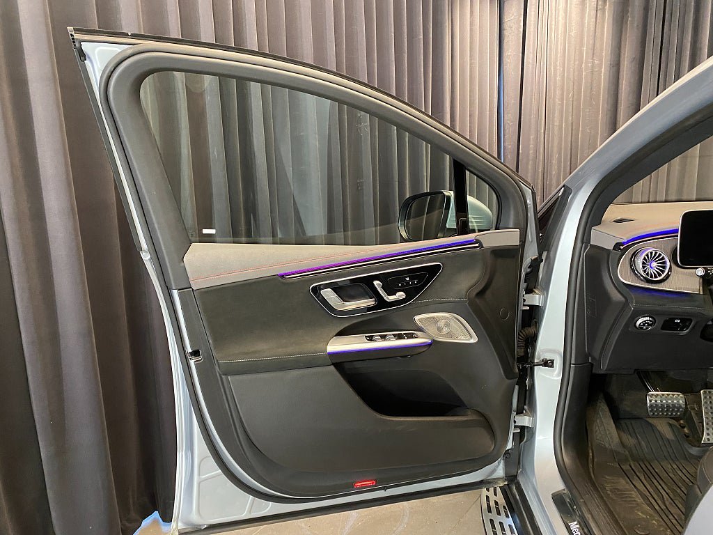 Vehicle Image 40