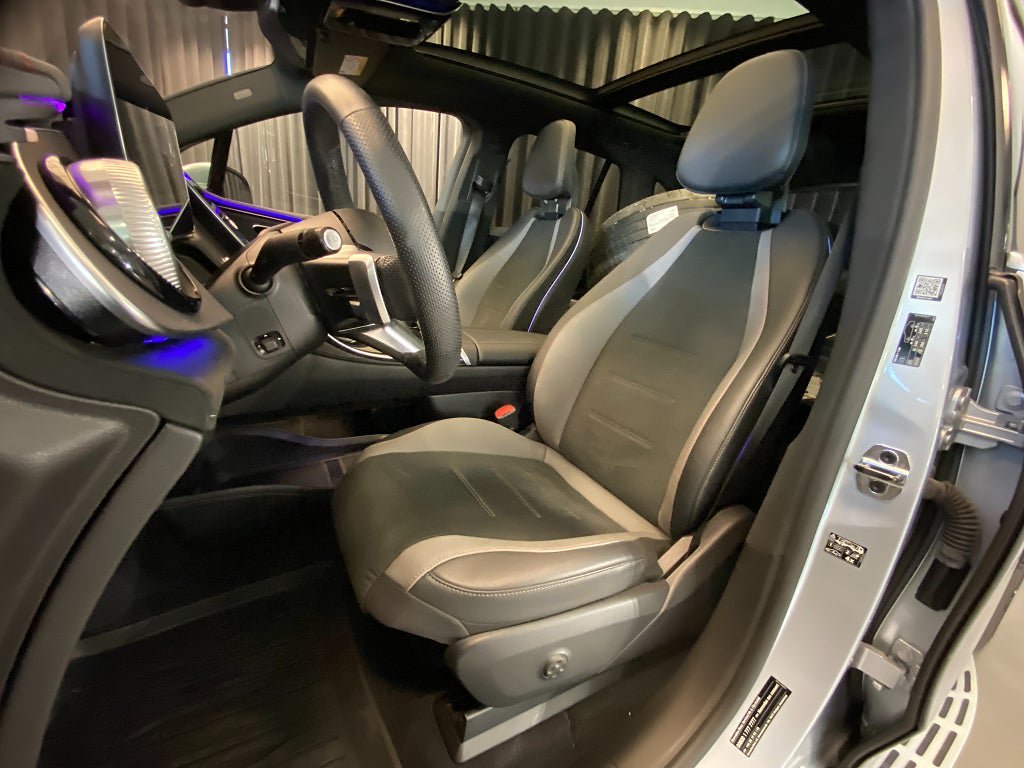 Vehicle Image 73