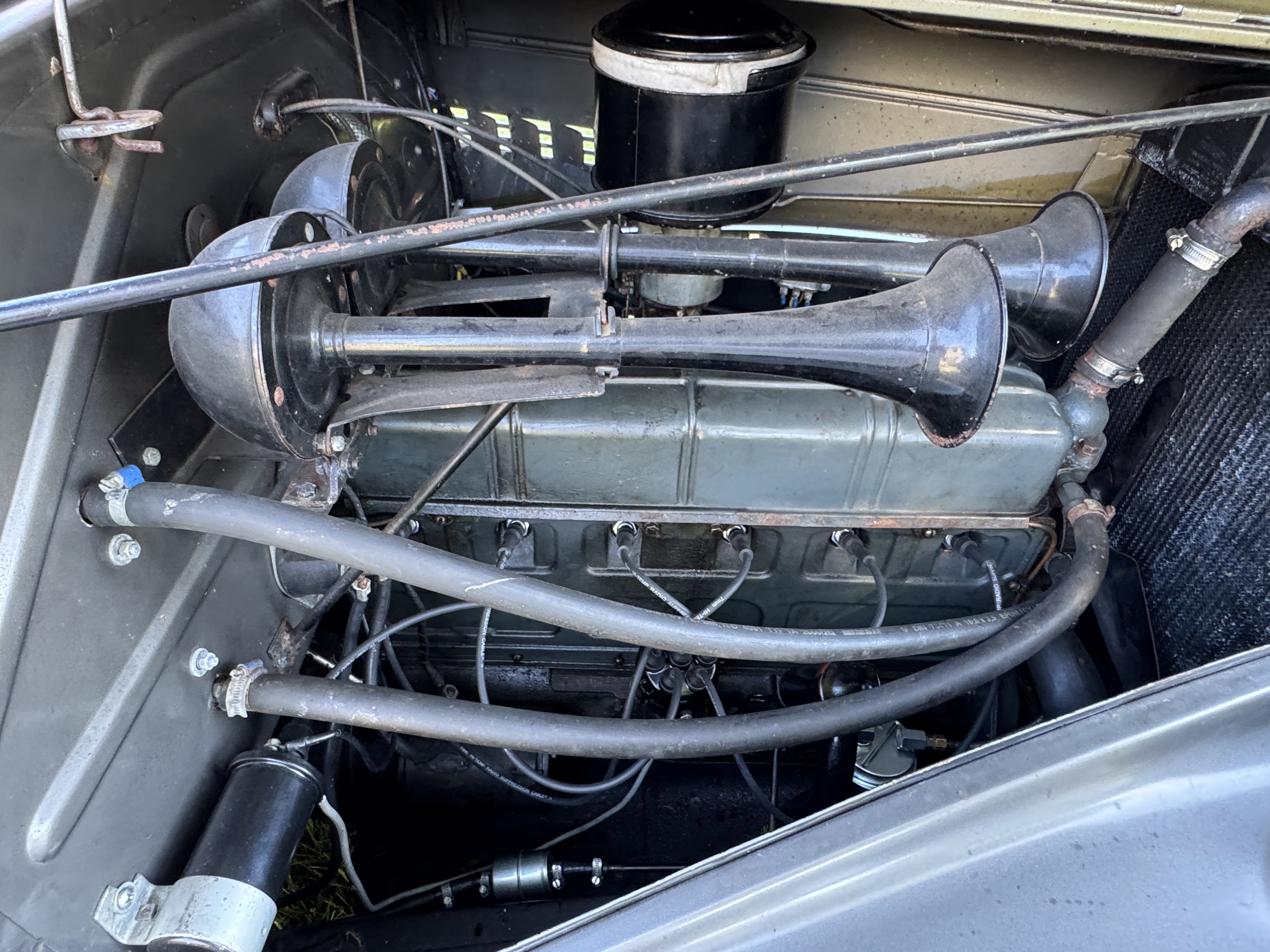 Vehicle Image 102