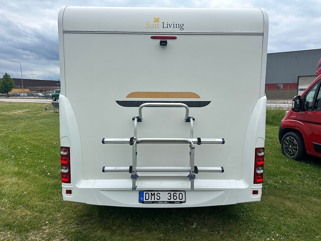Vehicle Image 36