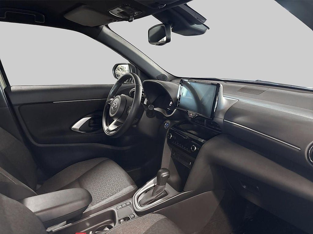Vehicle Image 10