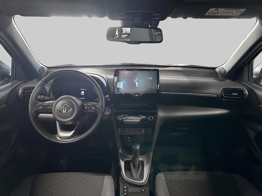 Vehicle Image 12