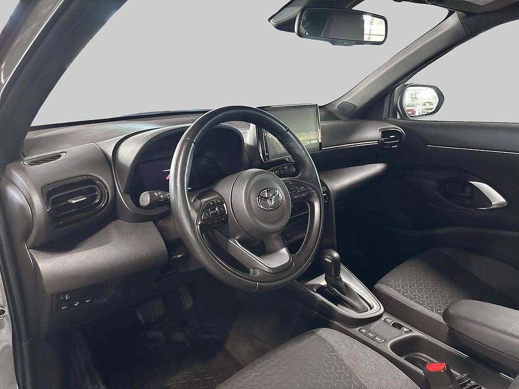 Vehicle Image 14
