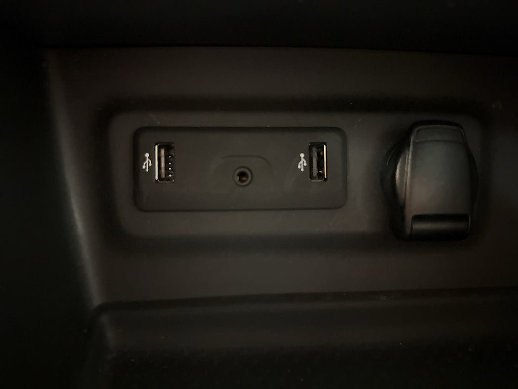 Vehicle Image 23