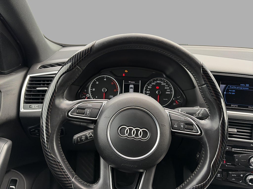 Vehicle Image 14
