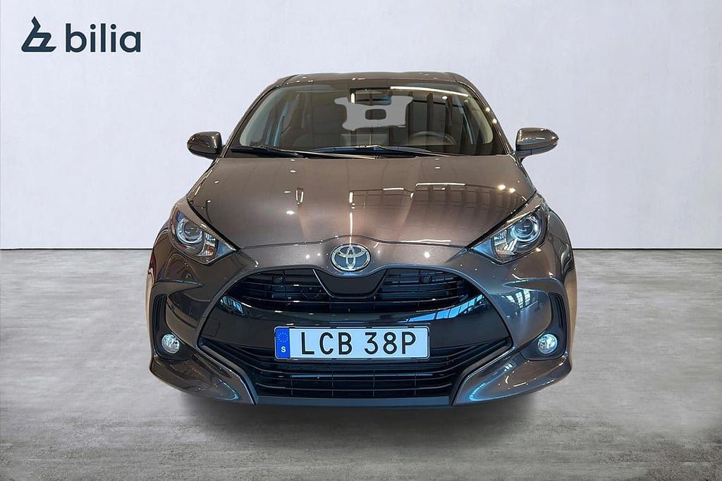 Vehicle Image 6