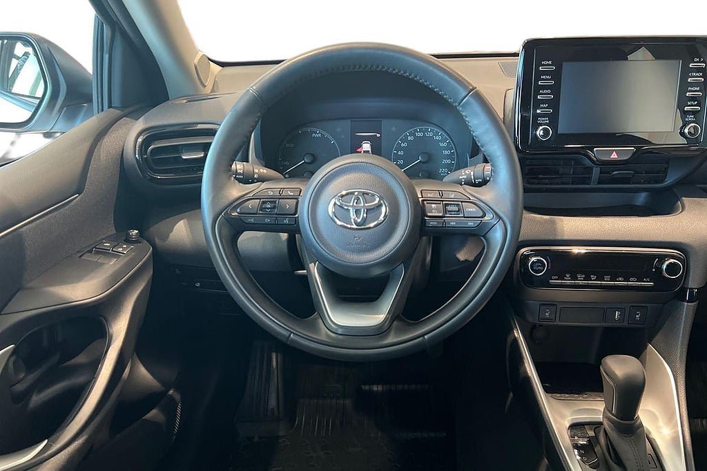 Vehicle Image 11