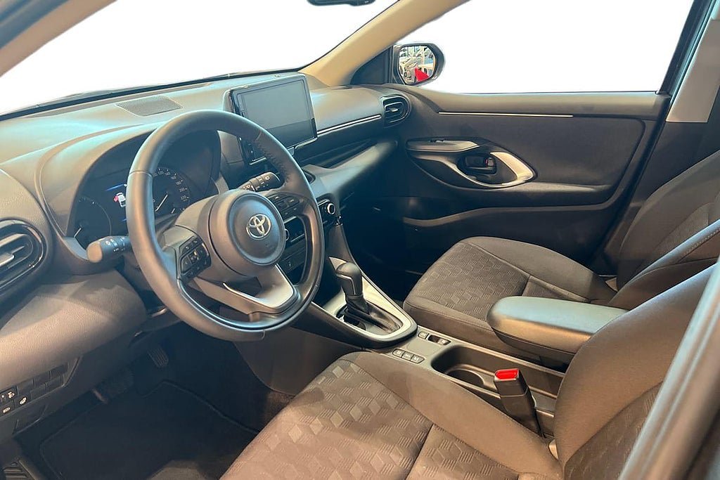 Vehicle Image 14