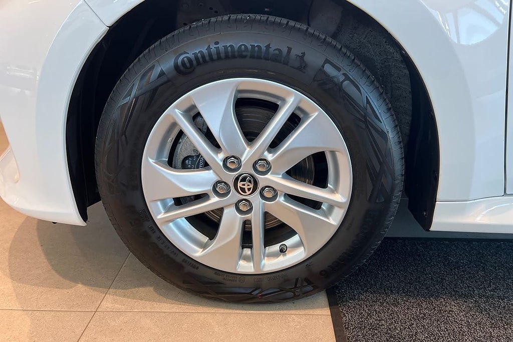 Vehicle Image 17