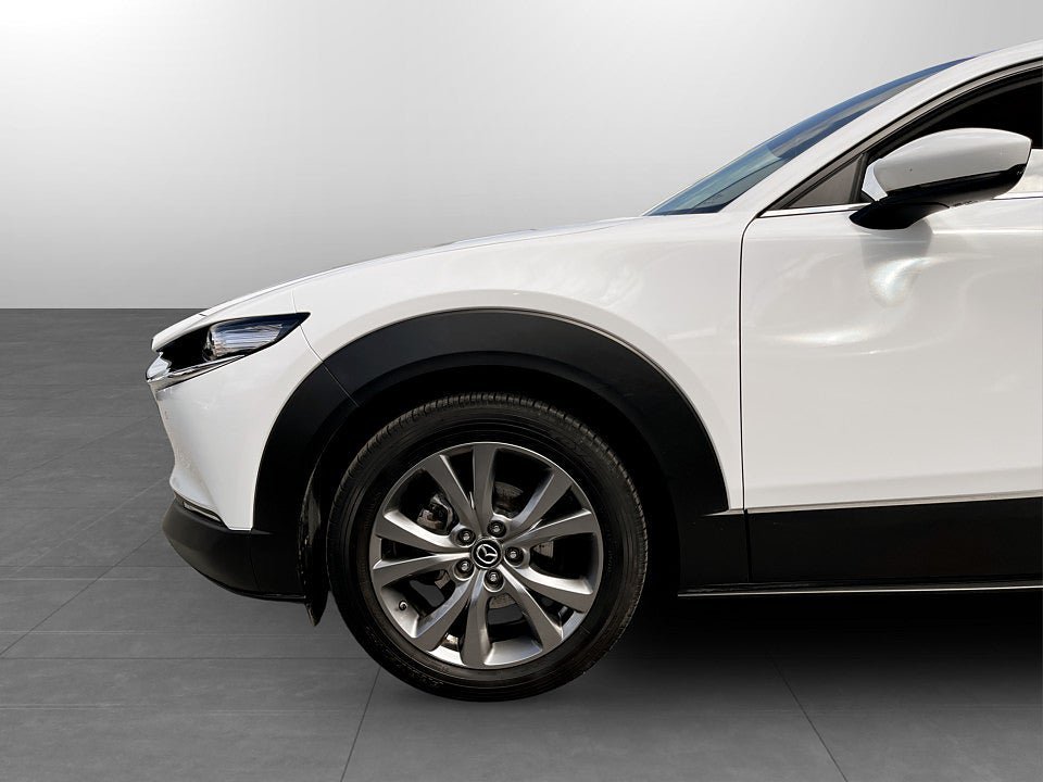 Vehicle Image 14