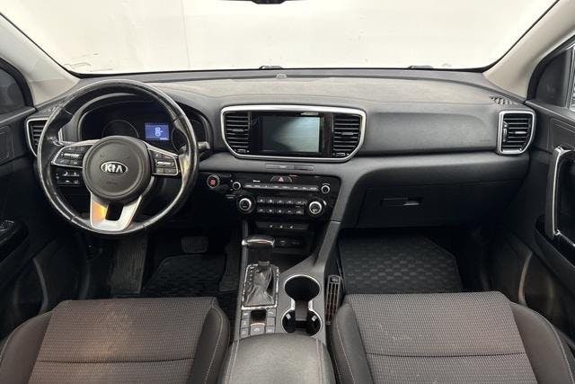 Vehicle Image 6