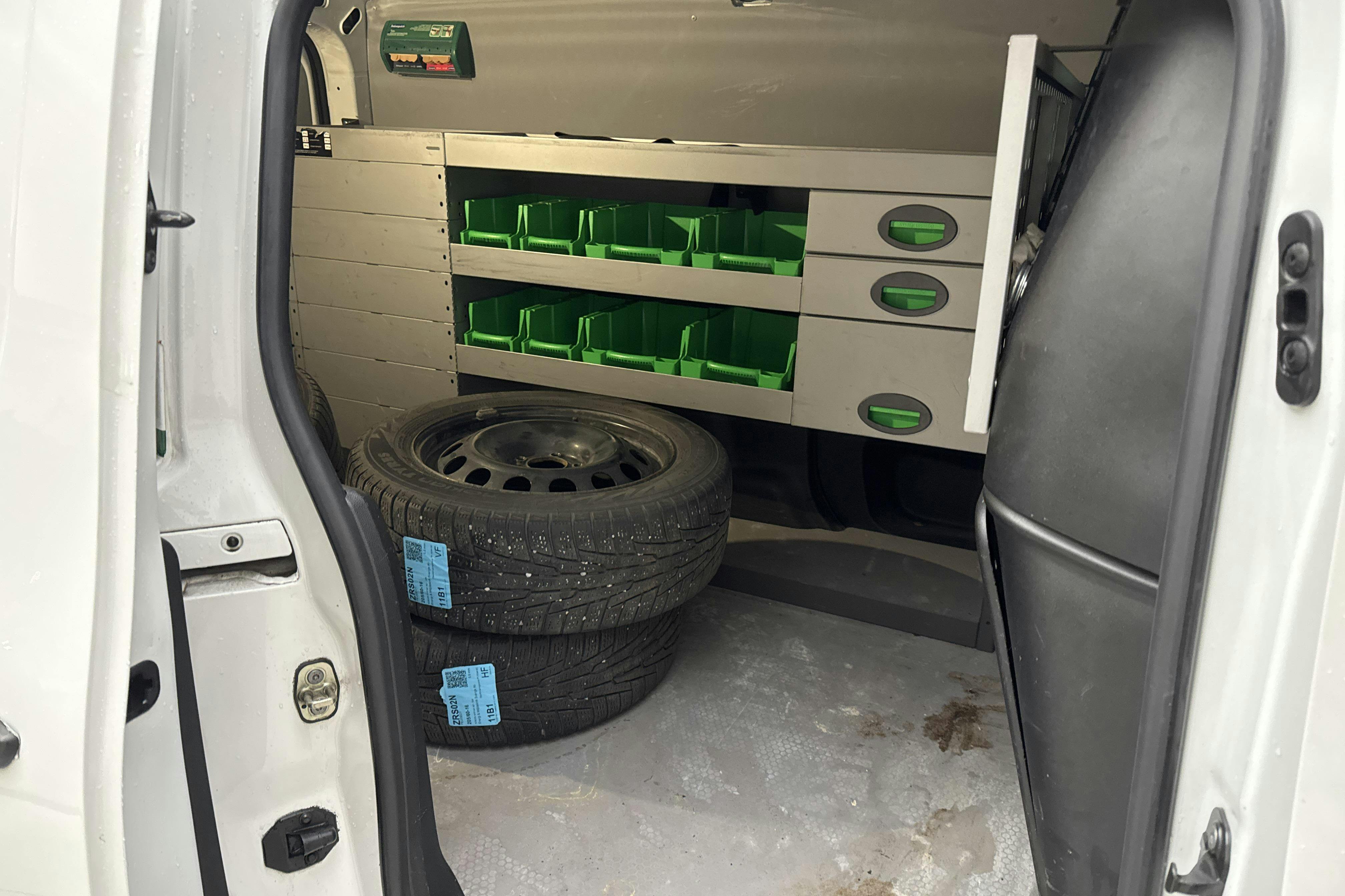 Vehicle Image 7