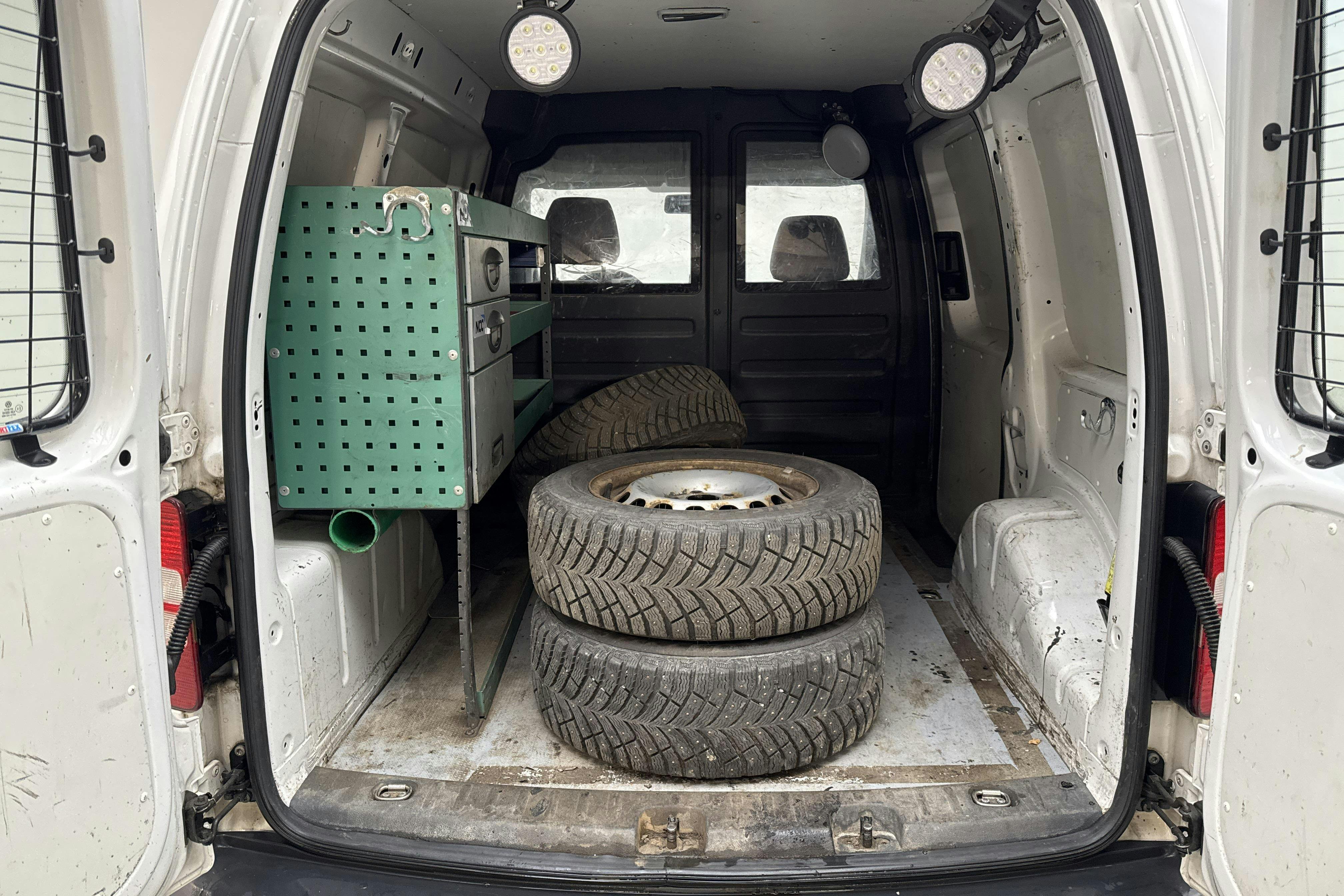 Vehicle Image 8