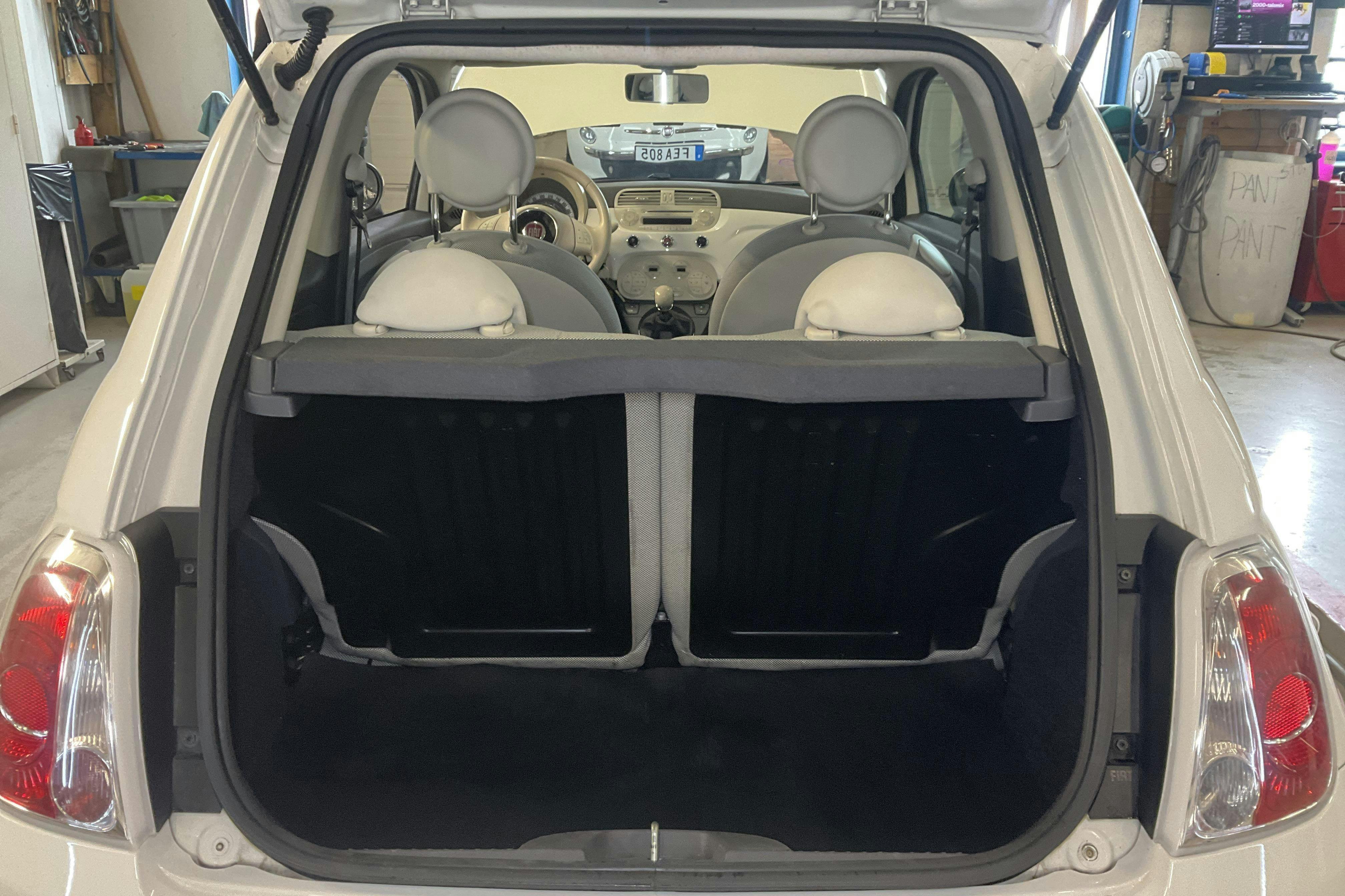 Vehicle Image 9