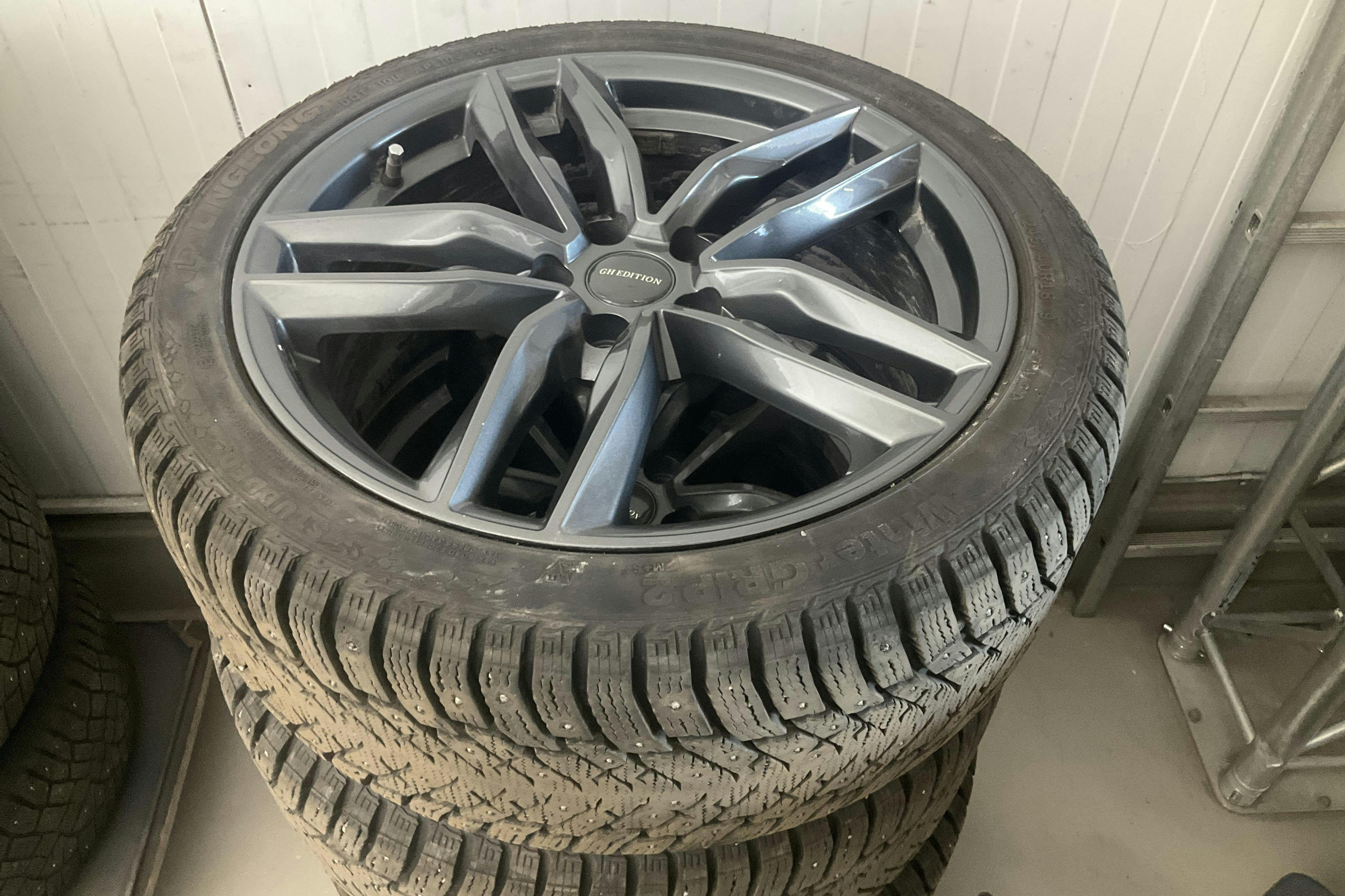 Vehicle Image 13