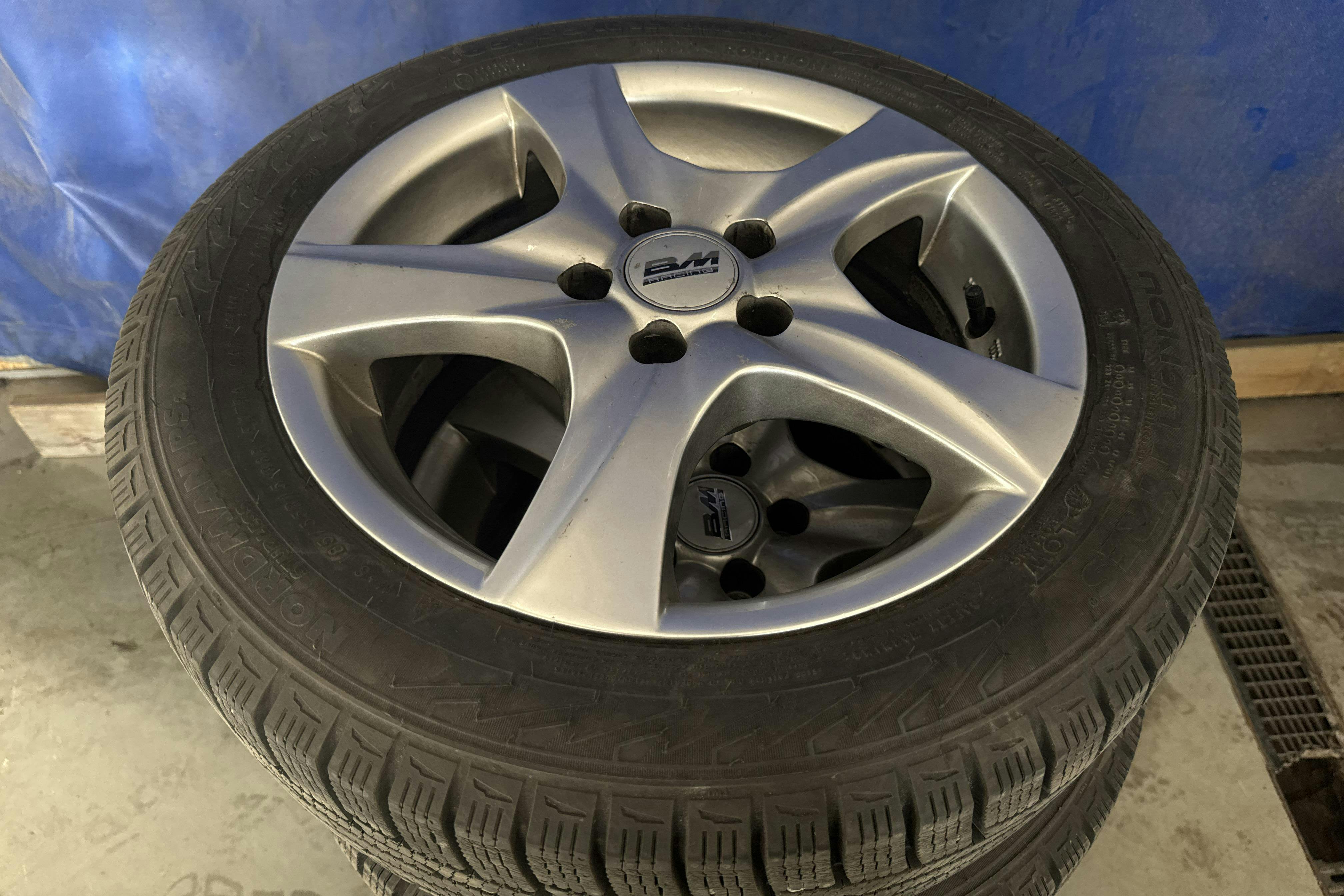 Vehicle Image 13