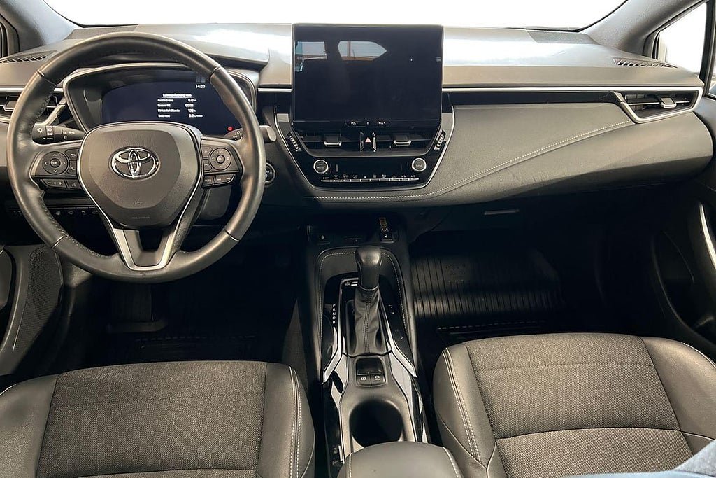 Vehicle Image 10