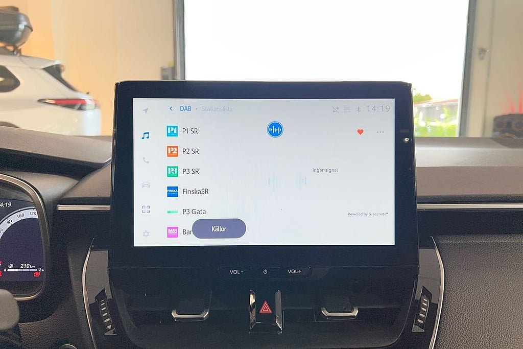 Vehicle Image 15