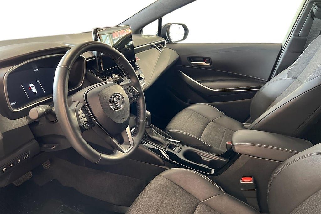 Vehicle Image 14