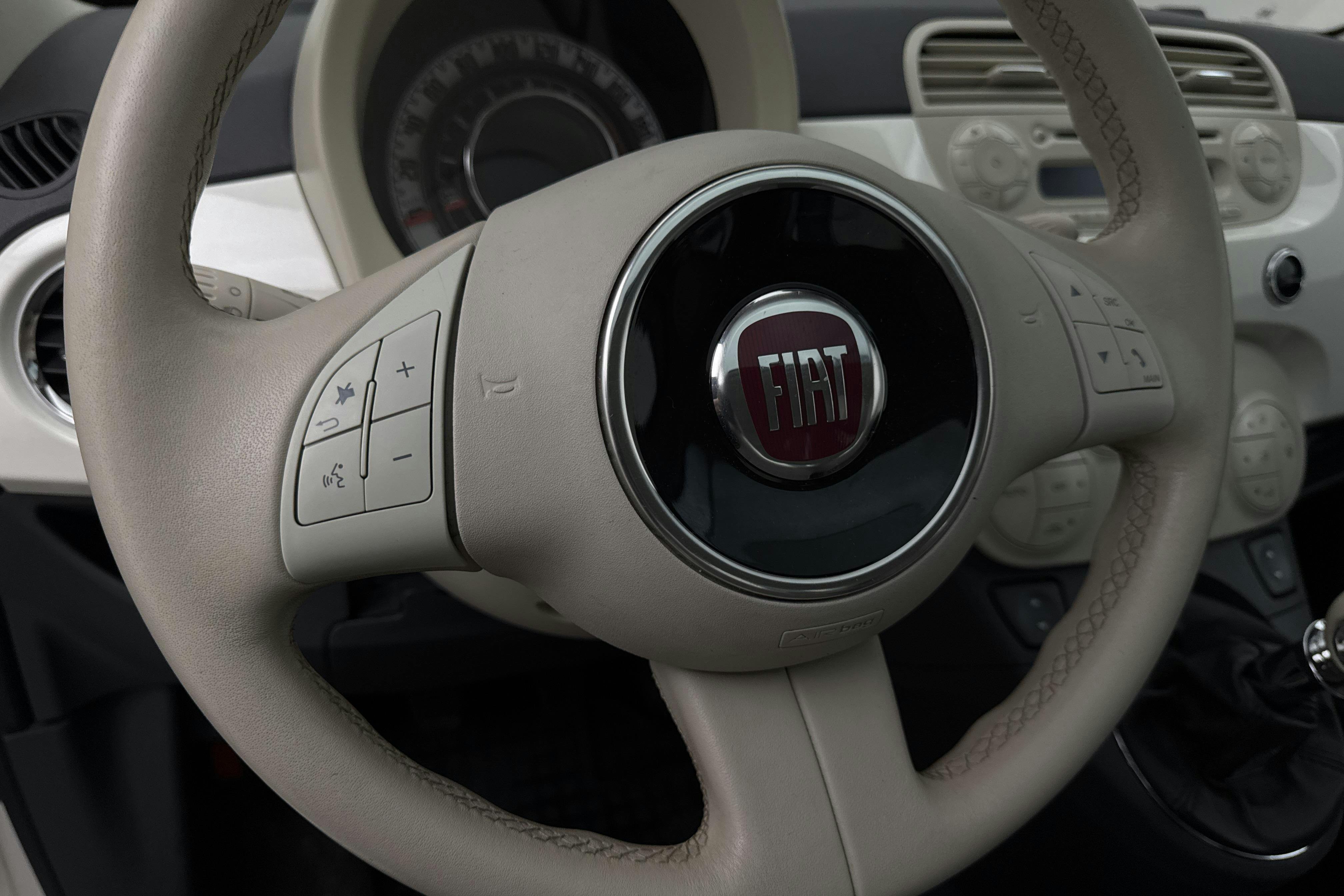 Vehicle Image 15