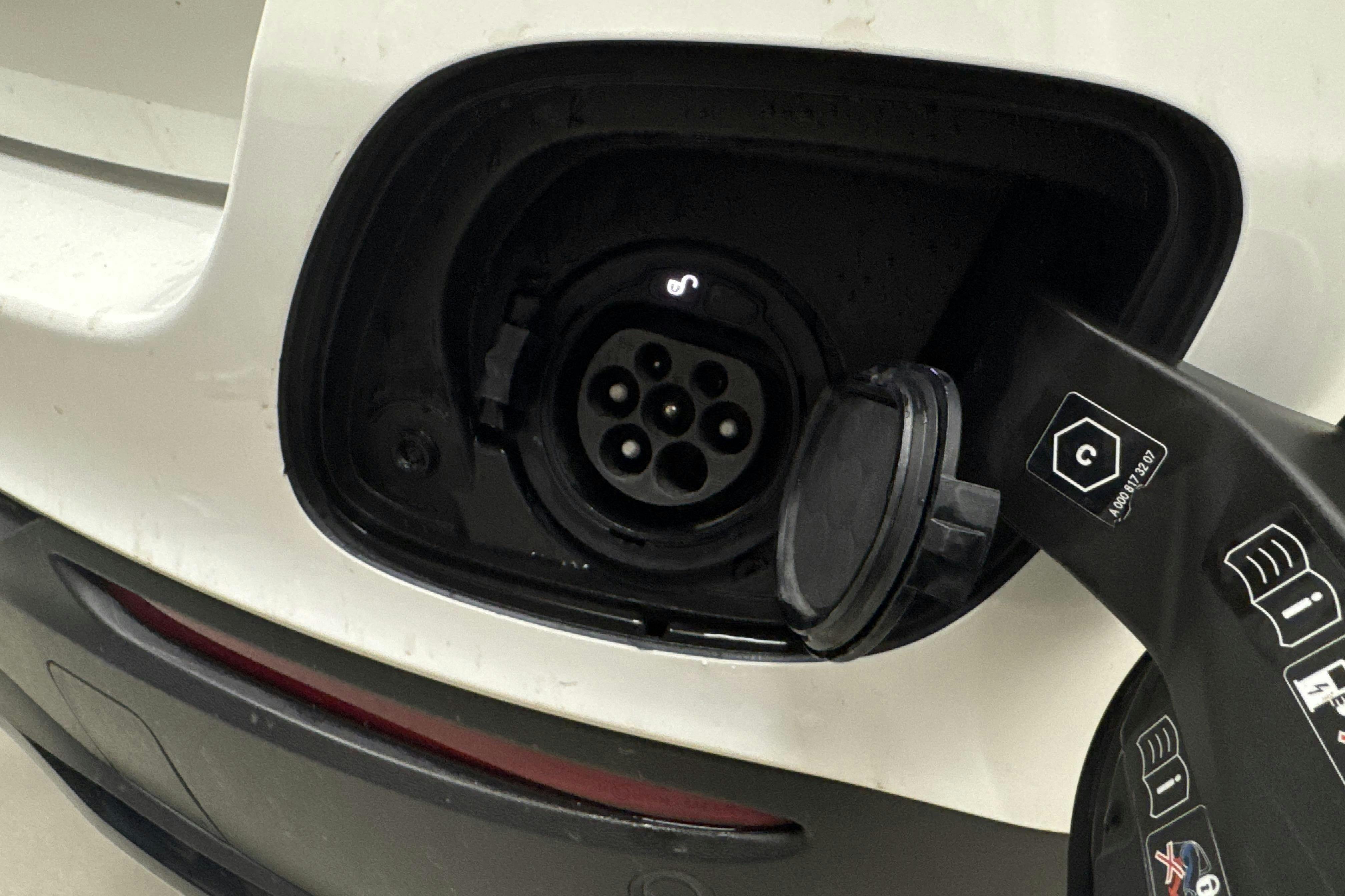 Vehicle Image 17