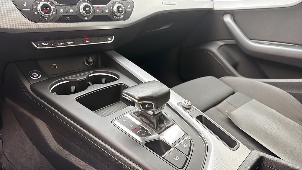 Vehicle Image 18