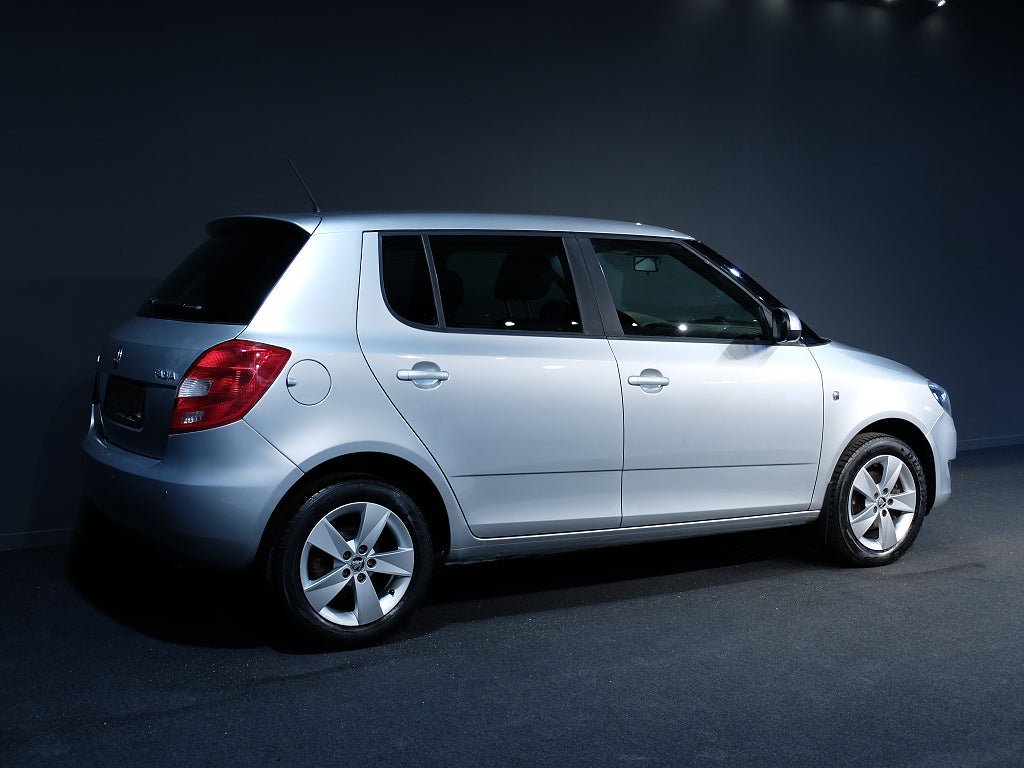 Vehicle Image 7