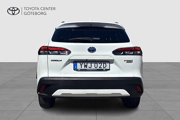Vehicle Image 6