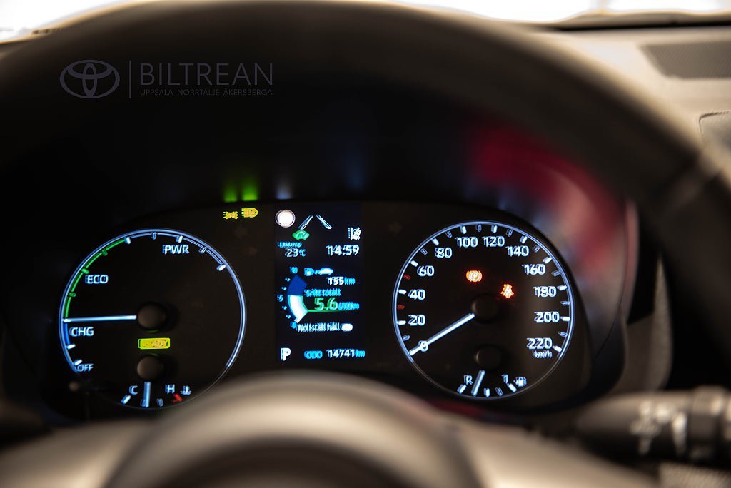 Vehicle Image 12