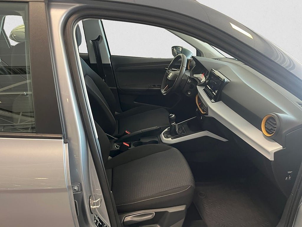 Vehicle Image 13