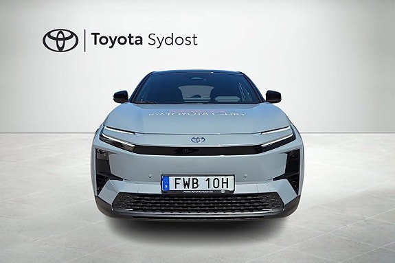 Vehicle Image 6