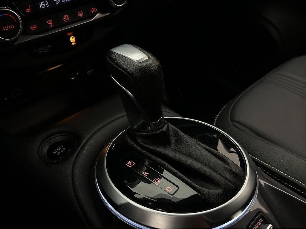 Vehicle Image 24