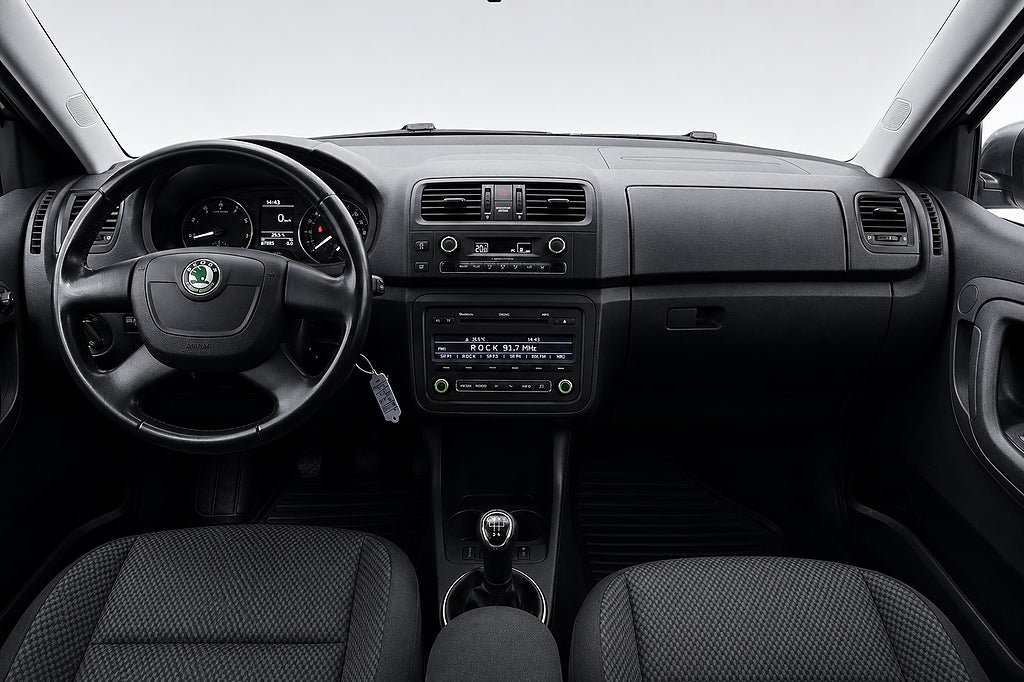 Vehicle Image 11