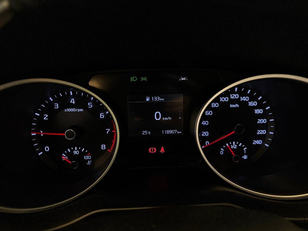 Vehicle Image 9