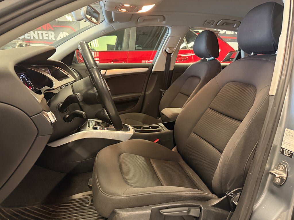Vehicle Image 11