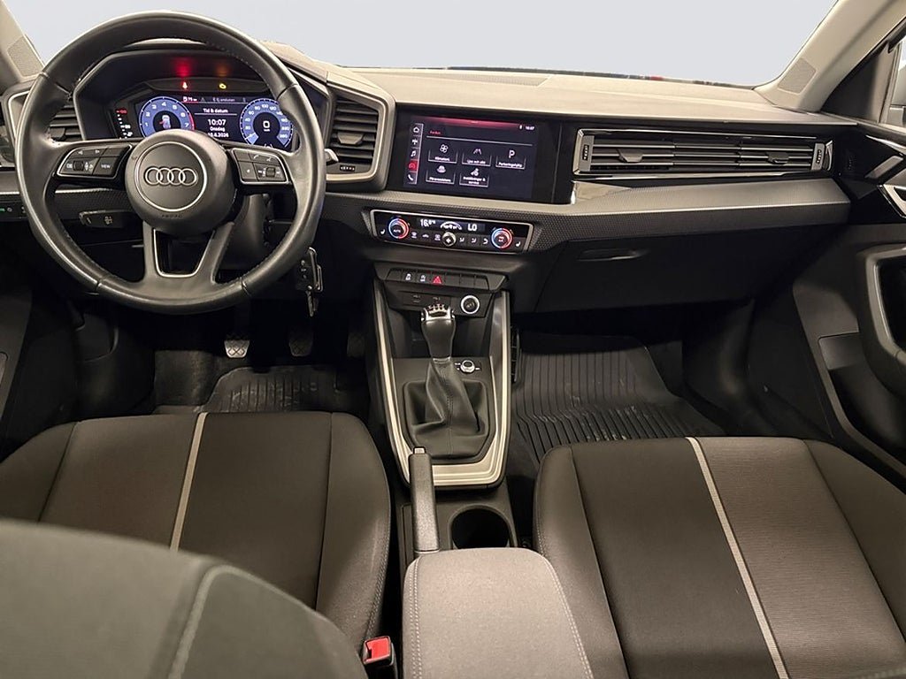 Vehicle Image 7
