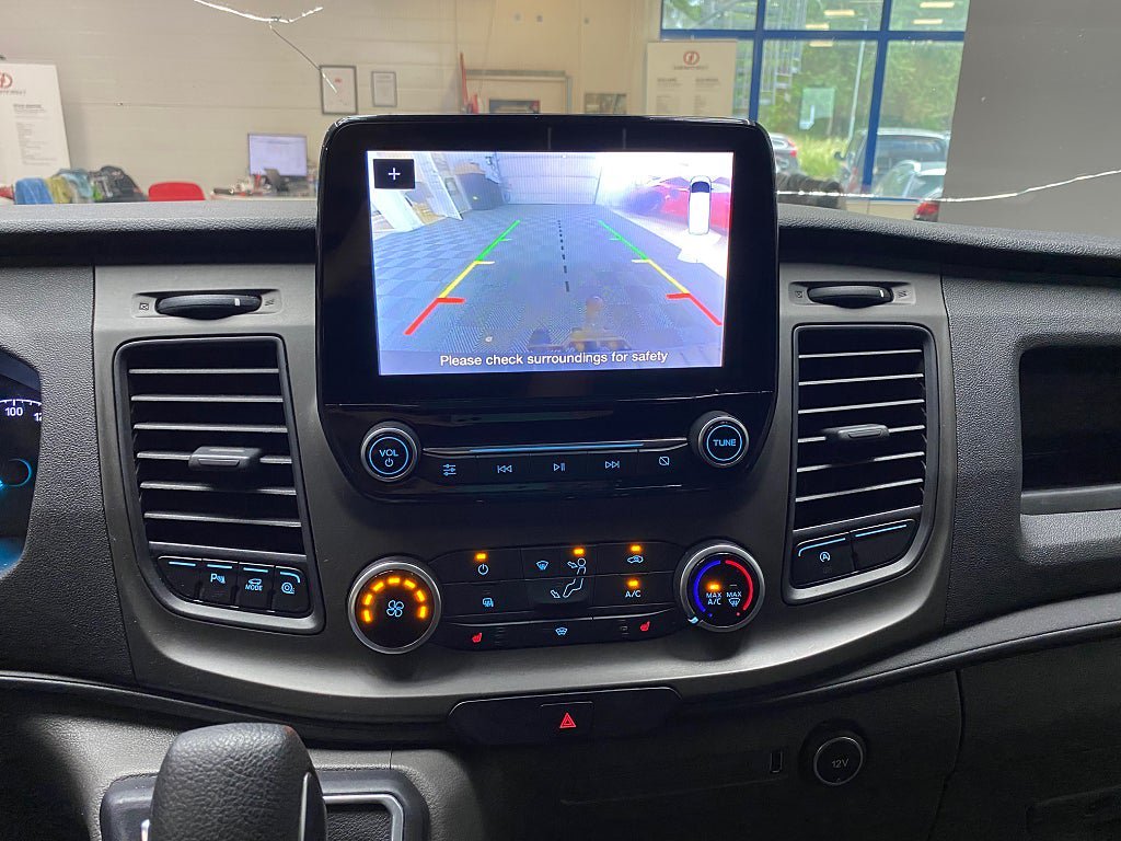 Vehicle Image 8