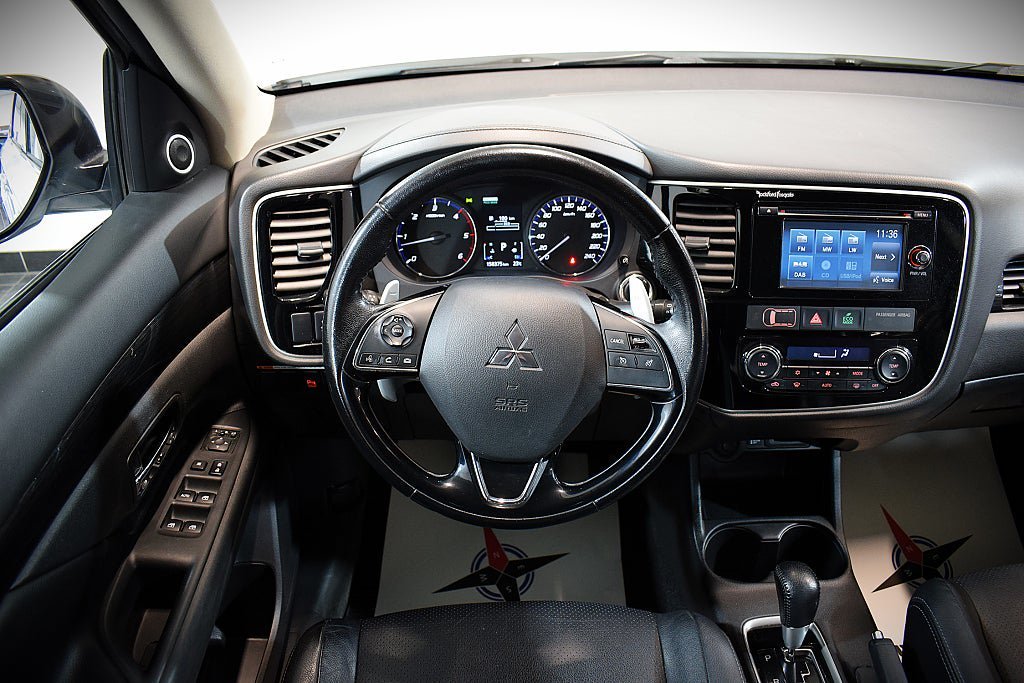 Vehicle Image 11