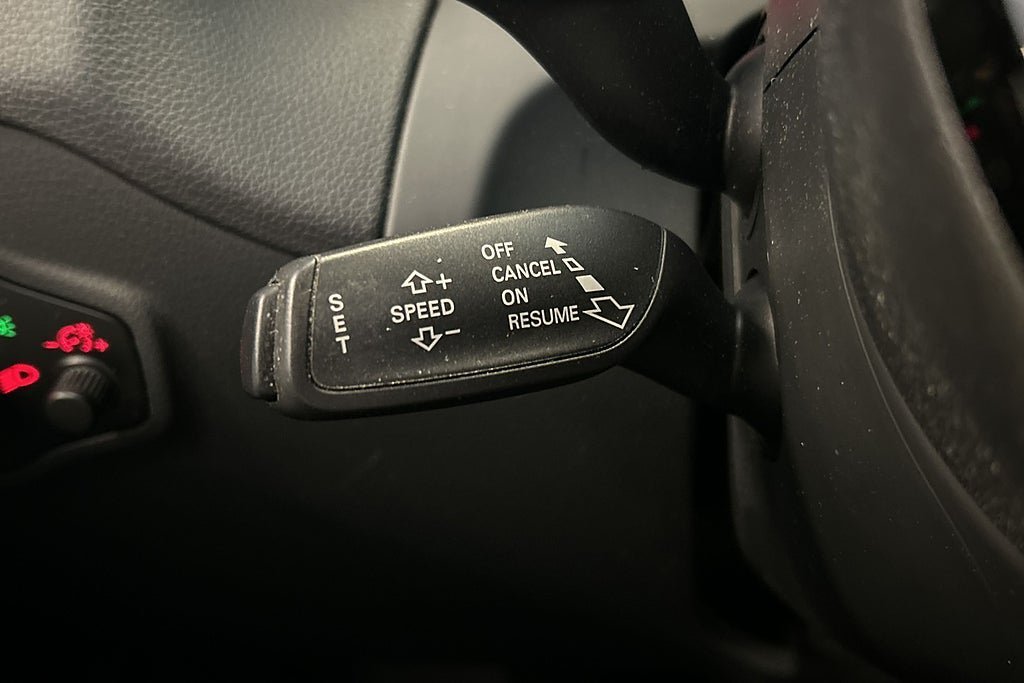 Vehicle Image 27