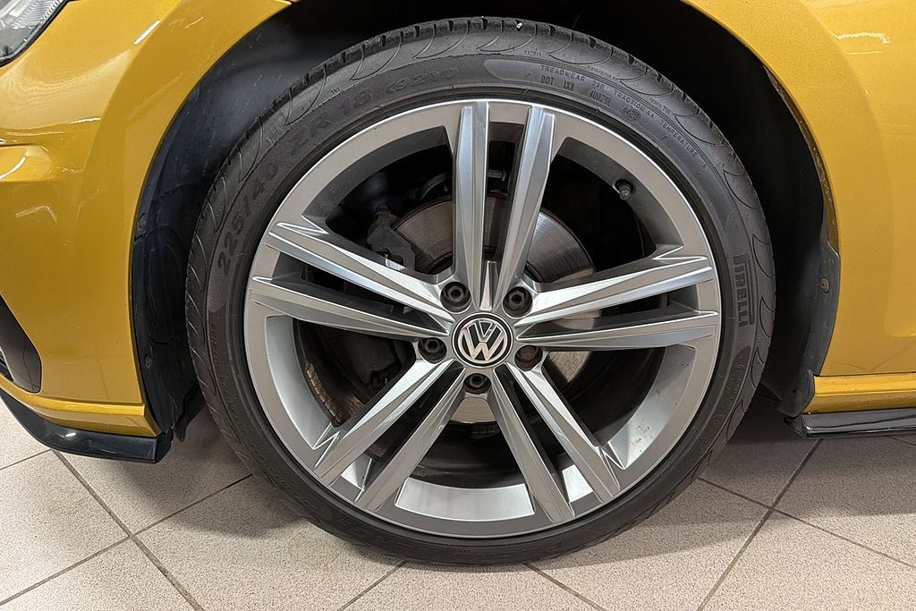 Vehicle Image 23