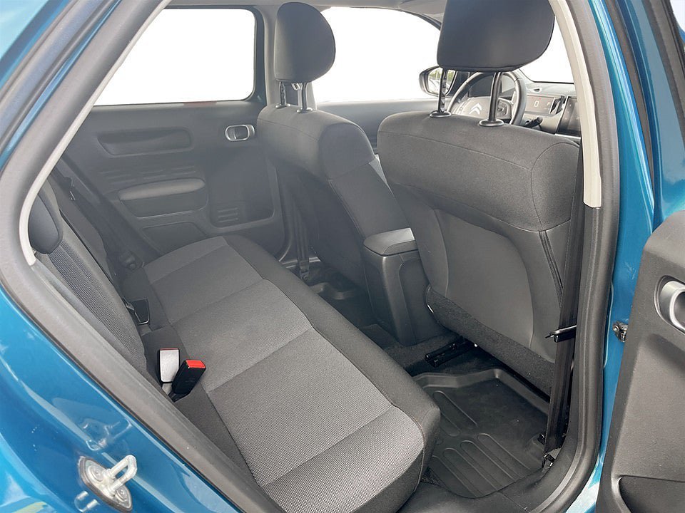 Vehicle Image 14