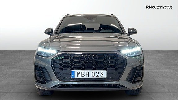 Vehicle Image 8