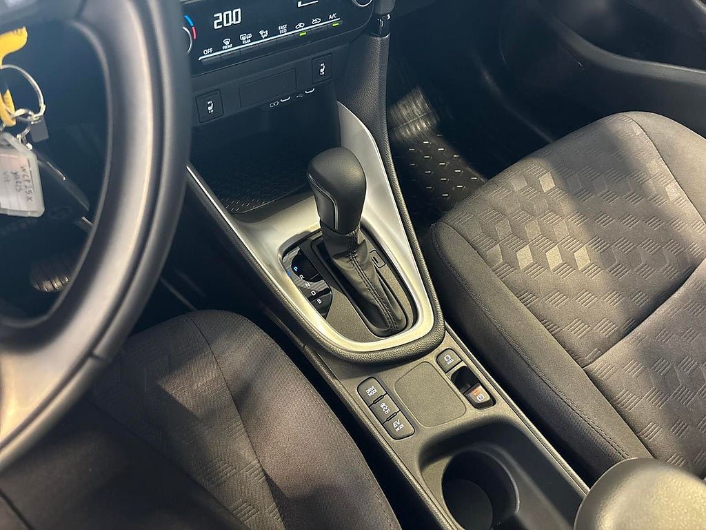 Vehicle Image 18
