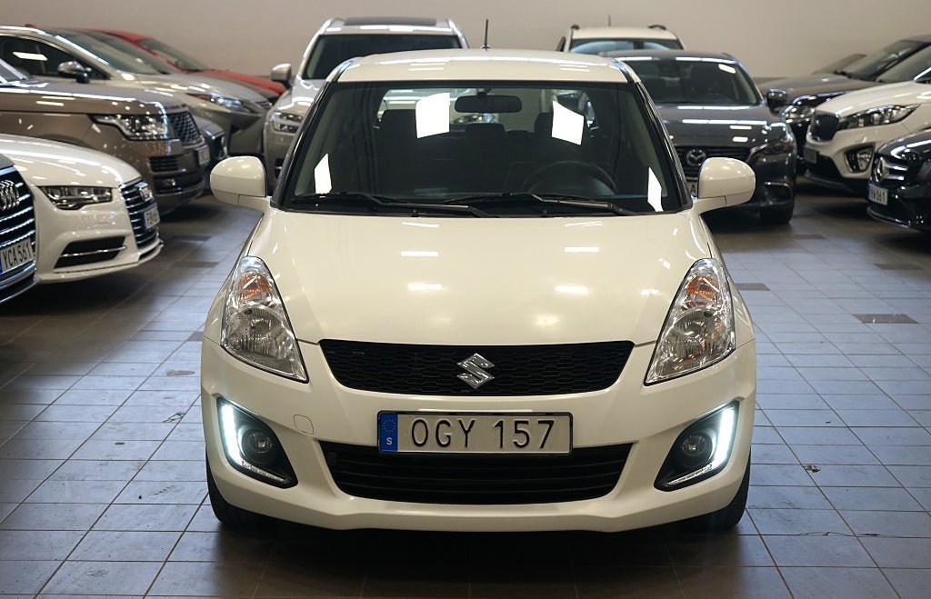 Vehicle Image 5