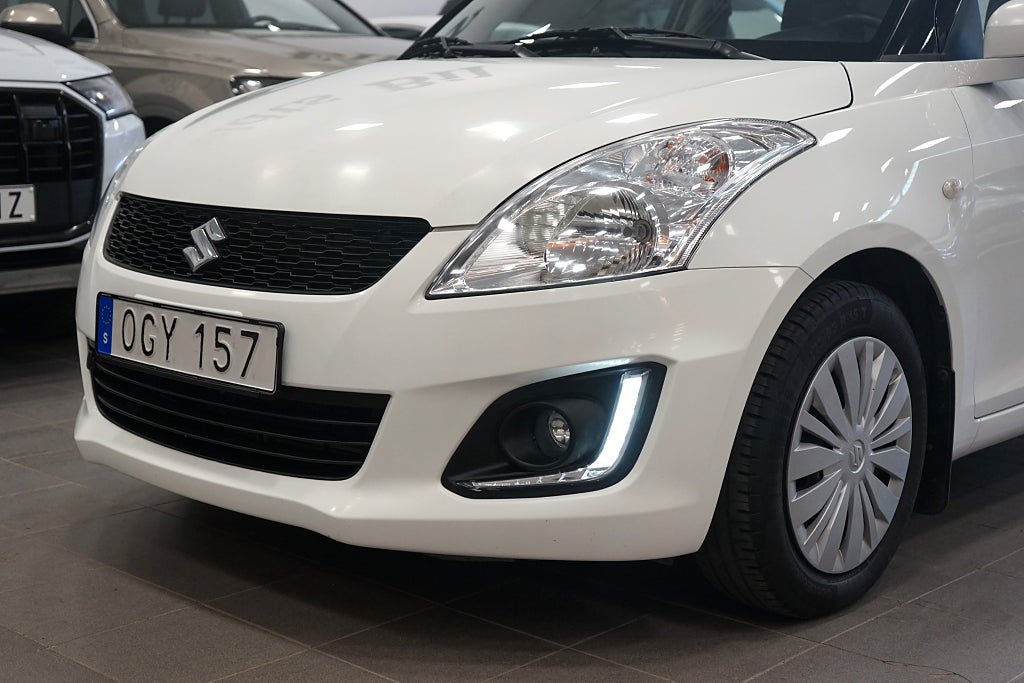 Vehicle Image 8