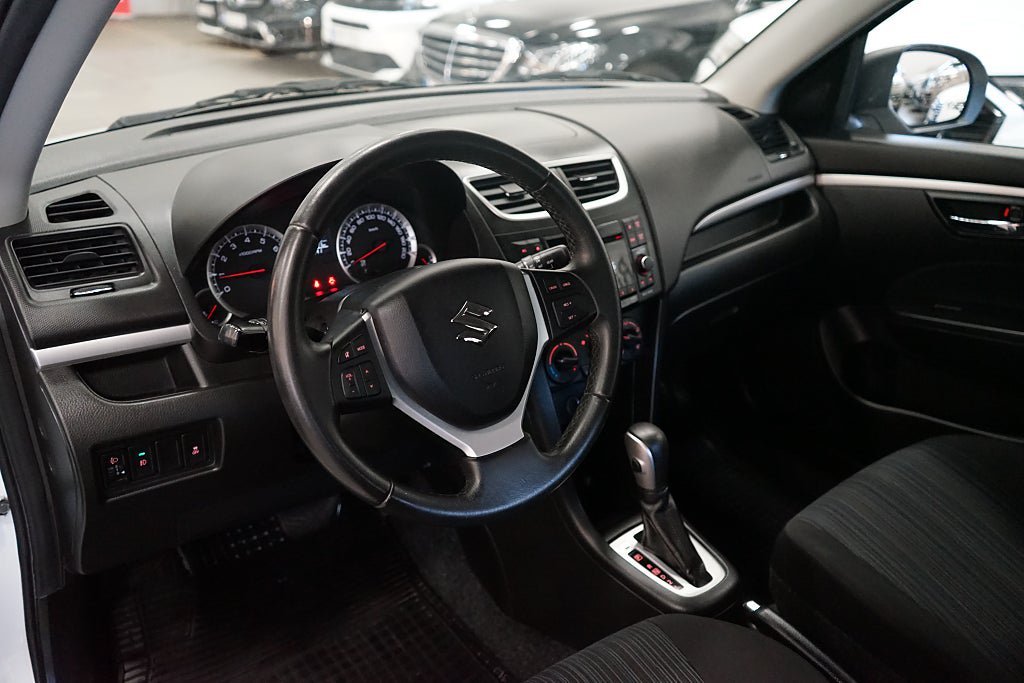 Vehicle Image 15