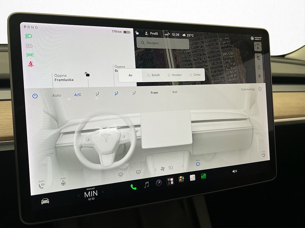 Vehicle Image 16