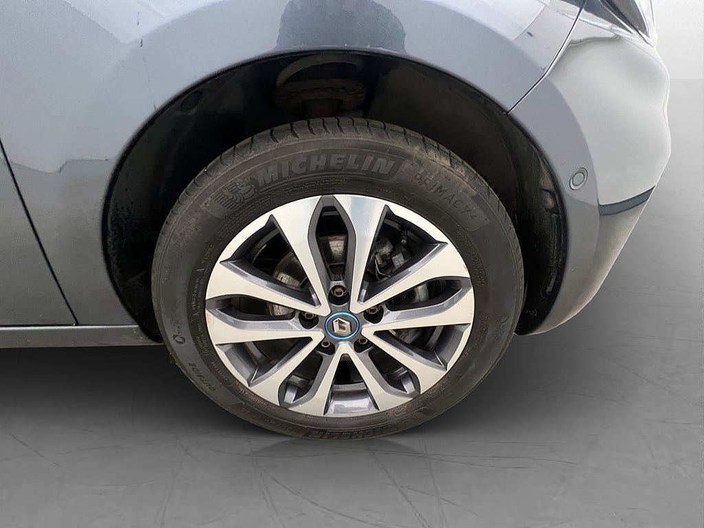 Vehicle Image 33