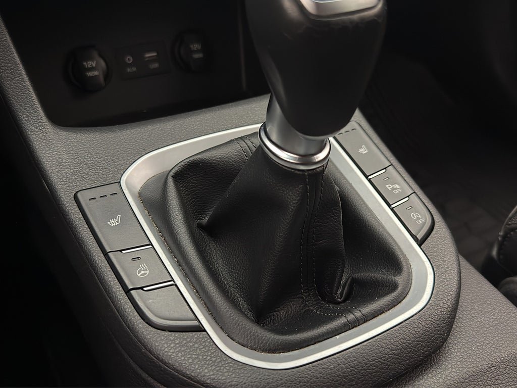Vehicle Image 23