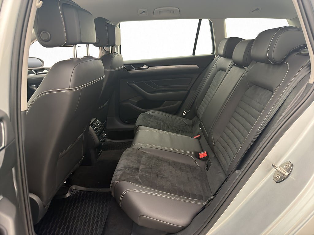 Vehicle Image 28